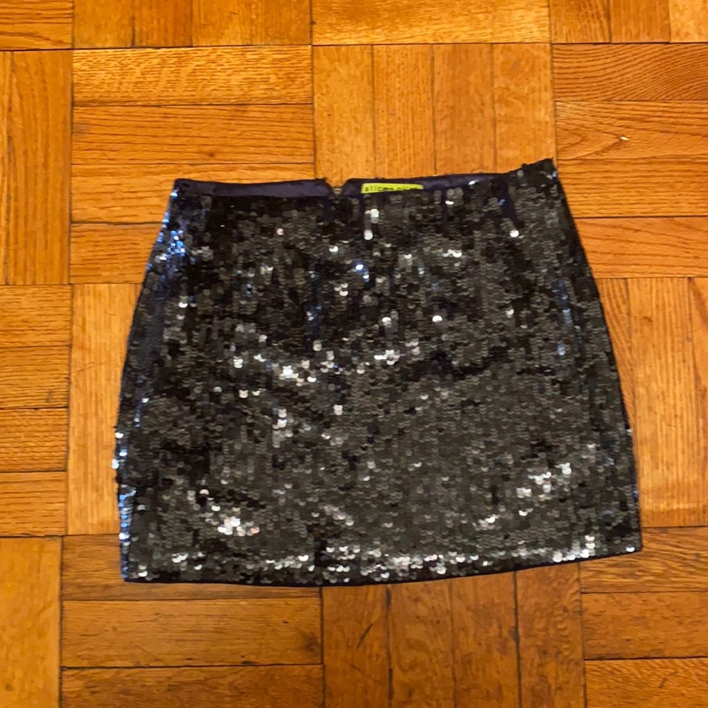 Stunning Alice + Olivia sequin mini skirt